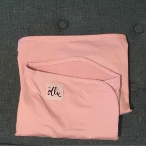 New Ollie Swaddle Blush